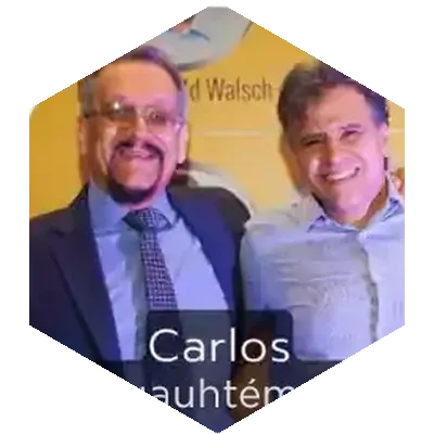 Edmundo Velasco junto a Carlos Cuauhtémoc Sánchez